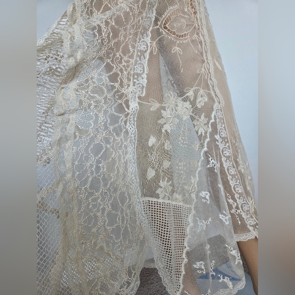 Elegant Lace Overlay Skirt - Picture 6 of 11